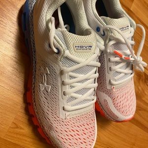 Brand new under armour shoes